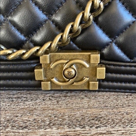Chanel Quilted Large Bag - Picture 5 of 7